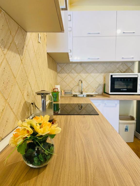 'M&M' two bedroom apartment in center of Budva - 4