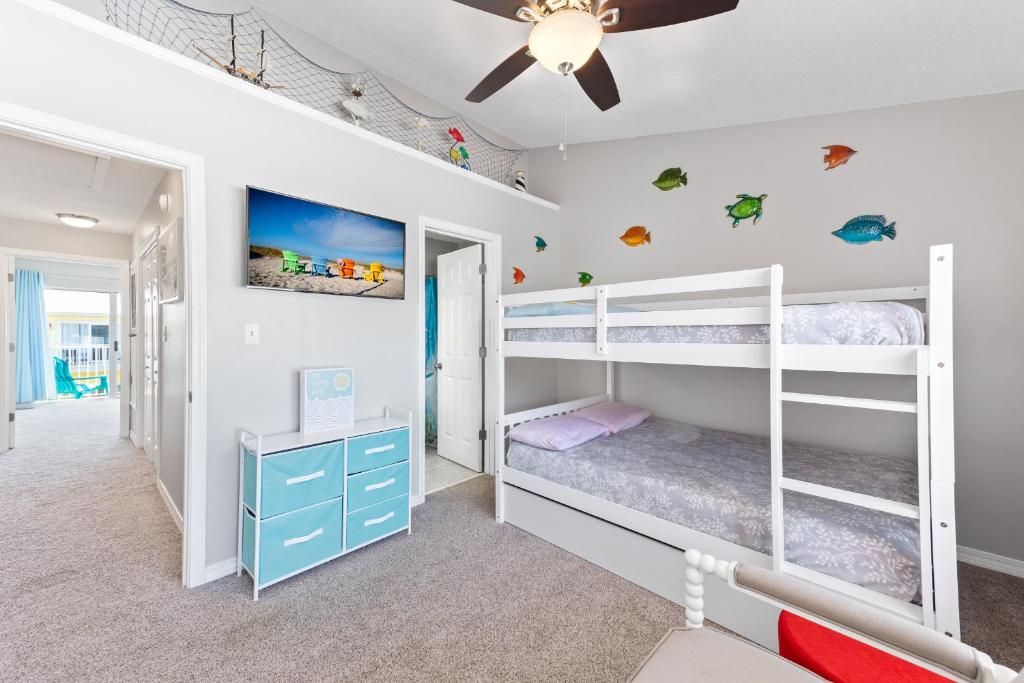 Beach House 5min walk to beach pool close to shops and activities 전경