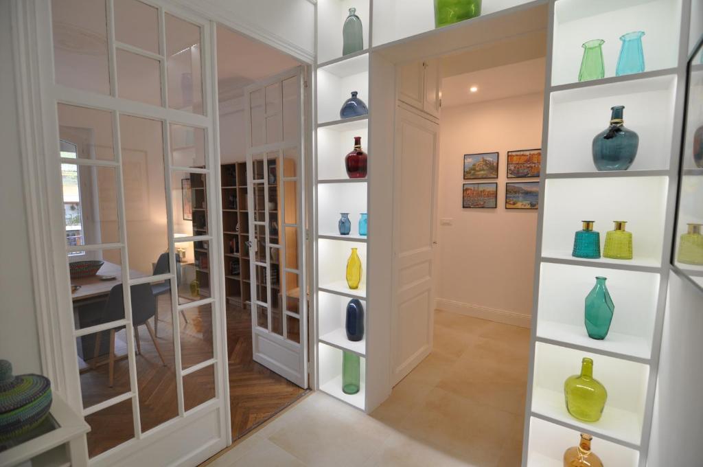 Palais Albert -2-Bedroom Apartment -Ponteil Beach -StayInAntibes - 1