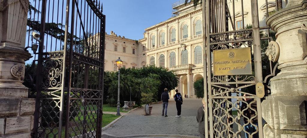 Appartamento storico in zona Barberini - 3