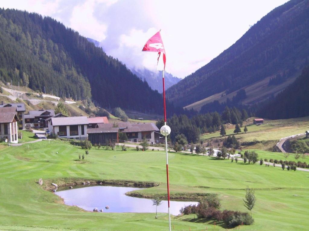 Hotel La Cruna photo