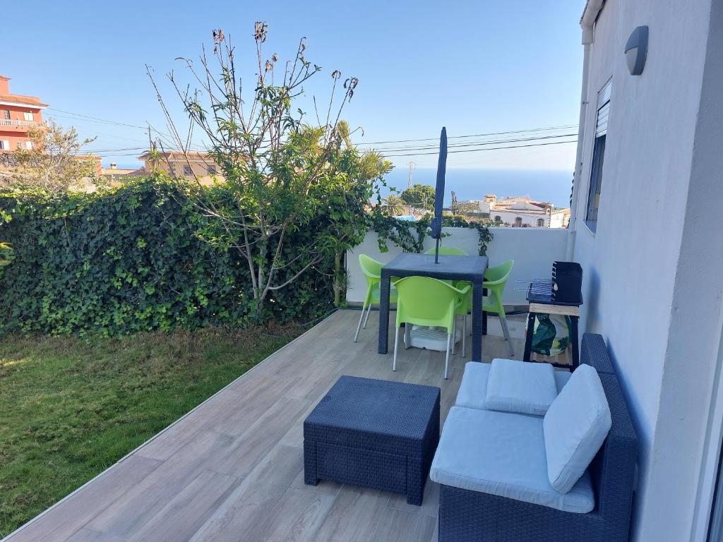 modern holiday apartment with private pool - 4