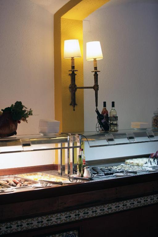 Hotel La Carolina — Restaurant & bars in Lloret de Mar, Catalonia