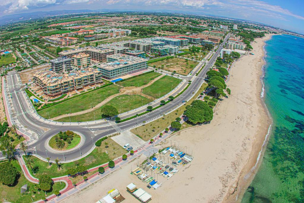 LITORAL COSTA DORADA - ESQUIROL Only families - 3