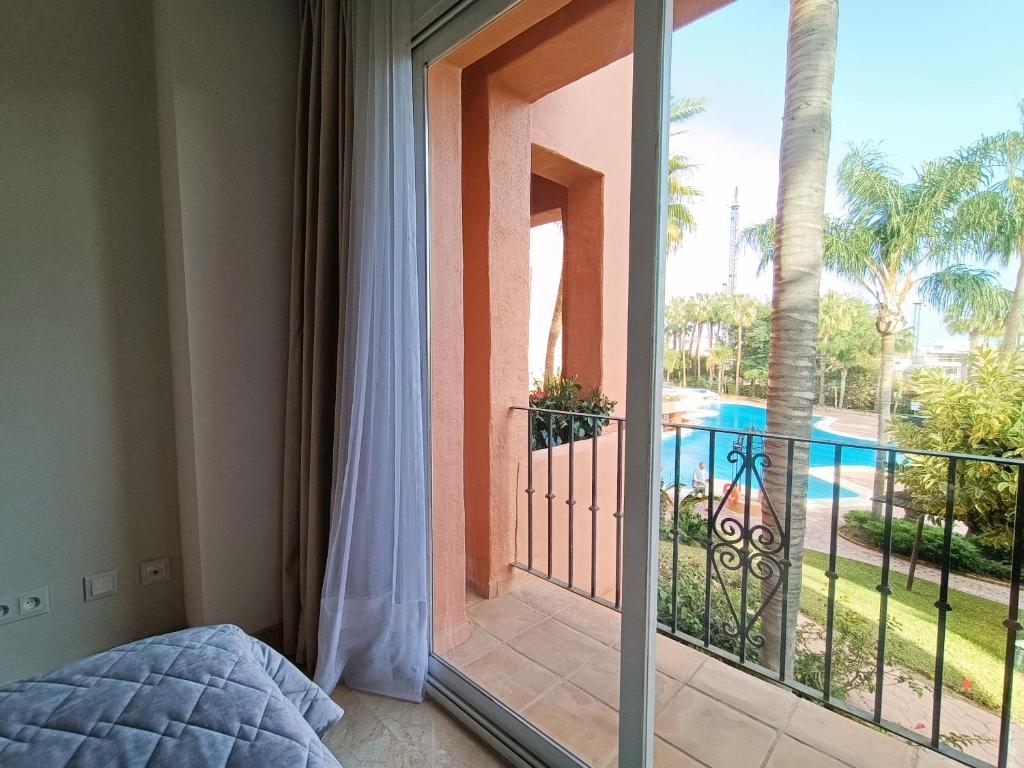 Oasis 3 bedroom Marbella Golden Mile - 4