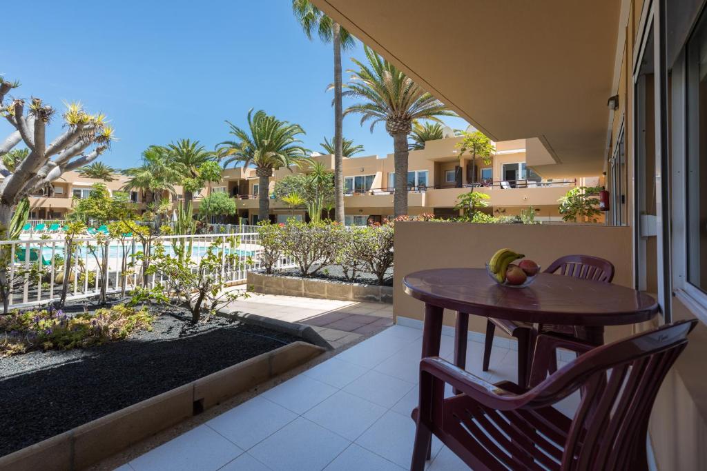 Home2Book Bright Apartment with Pool & Terrace - 5