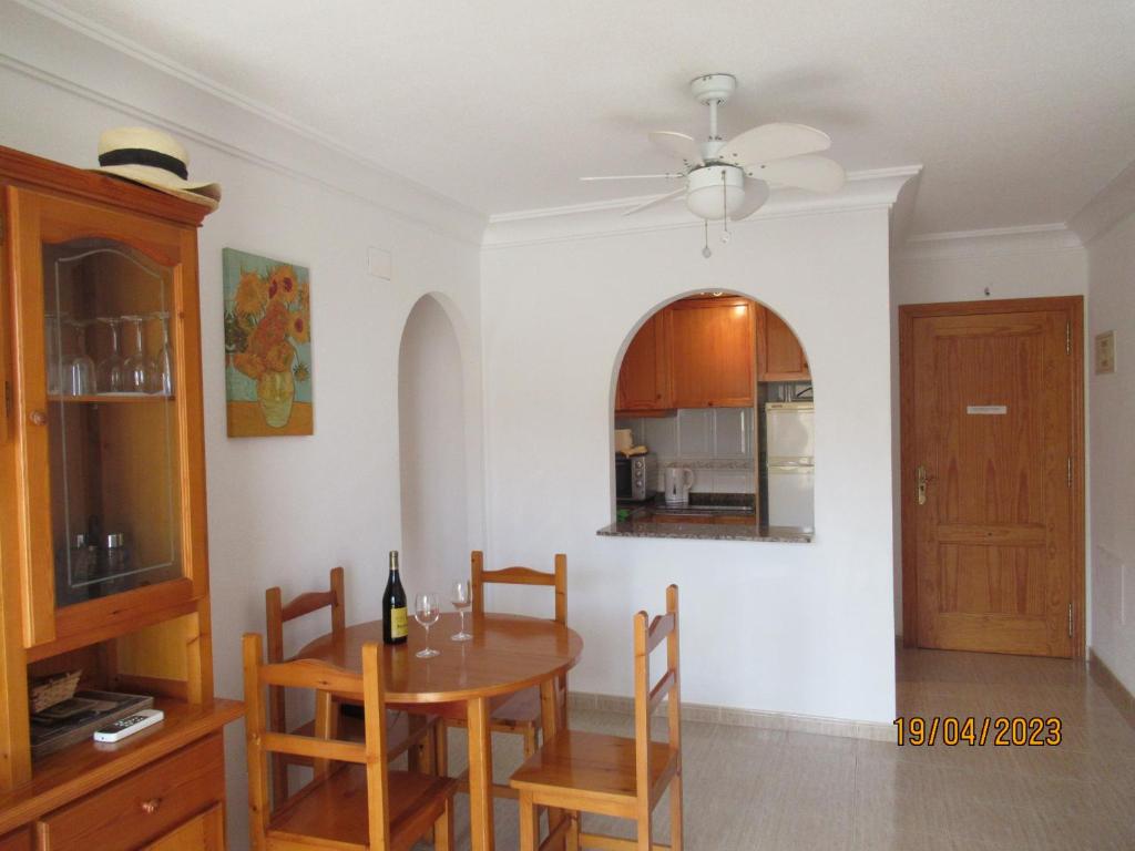 Playa Paraiso - Penthouse Apartment - Secure Free Parking and WiFi - 3