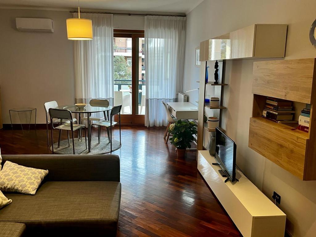 LiFe Home - New Apartment EUR Torrino - 3