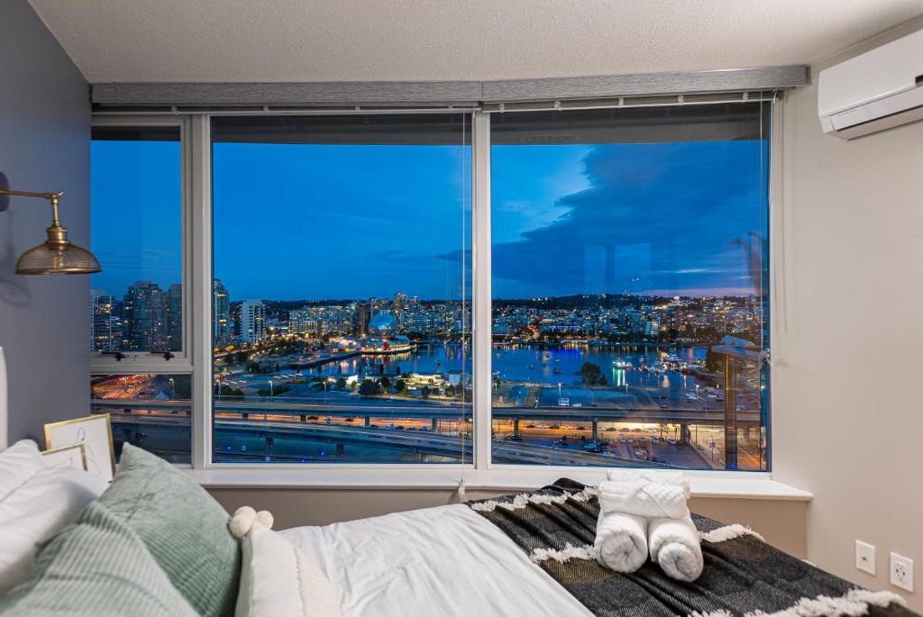 Condo in Downtown Vancouver - Near Rogers Arena, Vancouver