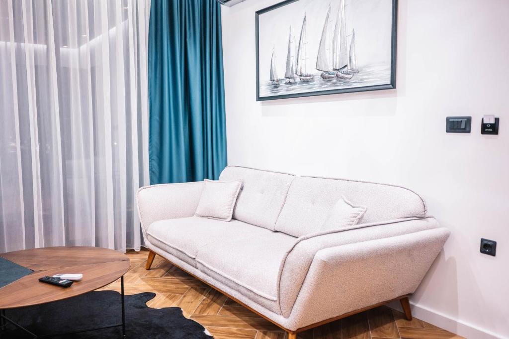 Giardino Lux Apartments - 3
