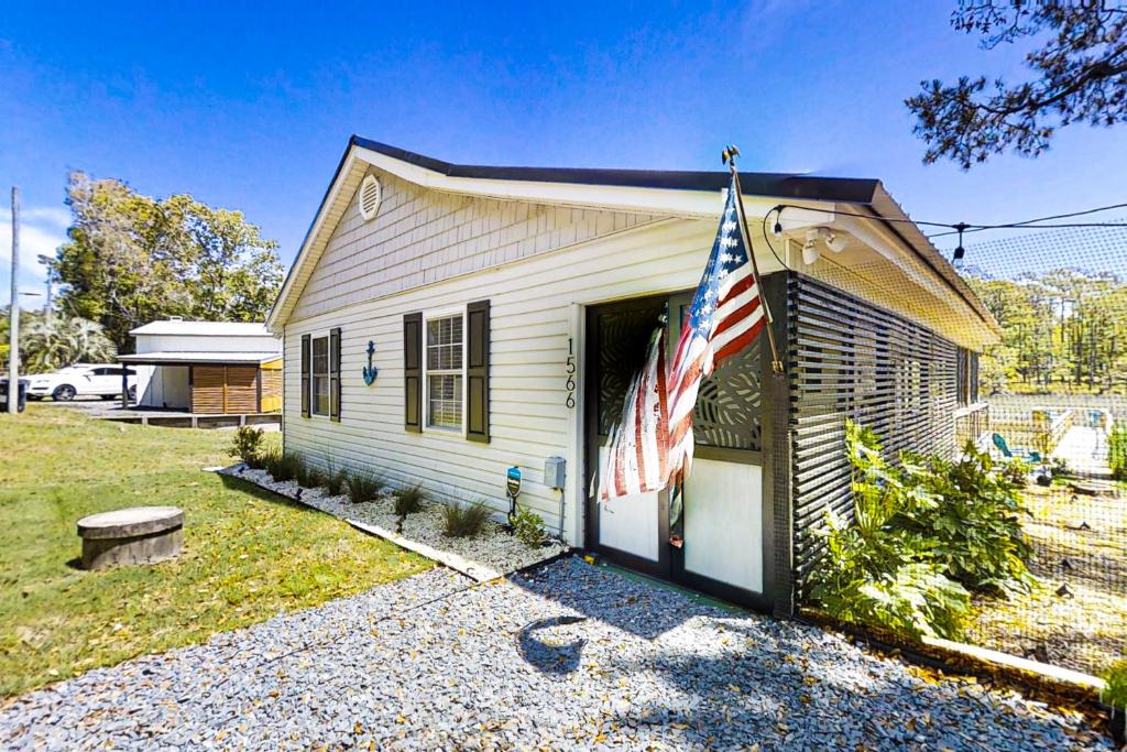 Charming Cottage, Shallotte