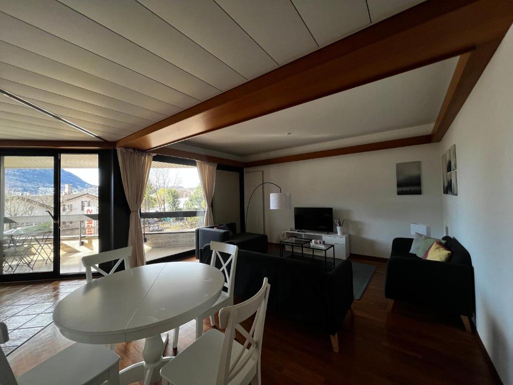 Lugano City Apartment - 4