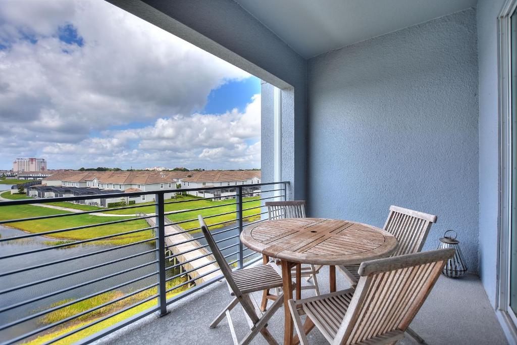 3131 Paradox Circle, Unit 404 #838 apts, Kissimmee