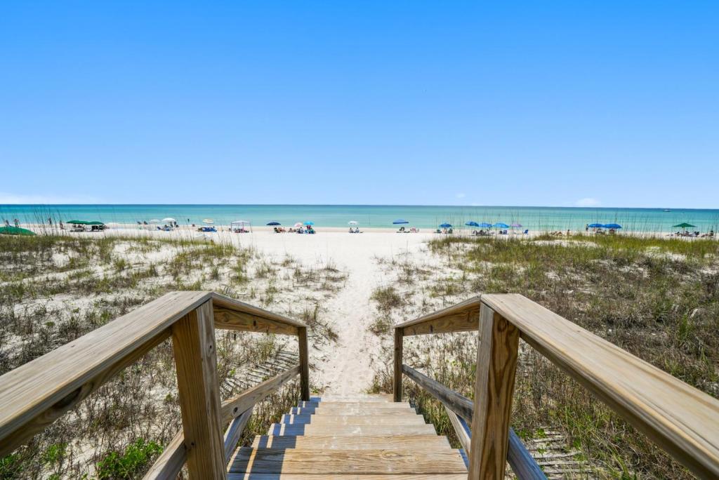 Three Steps to the Beach Townhouse photo