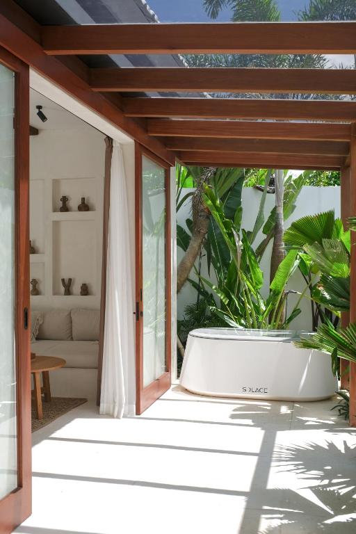 Breathe Boutique Suites