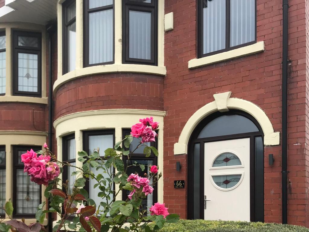 Quiet residence close to M6 Preston, Samlesbury