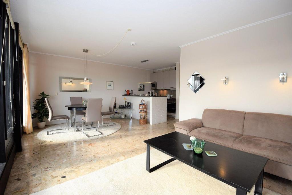 Hohes-Ufer-Kuestenglueck, Hohwacht