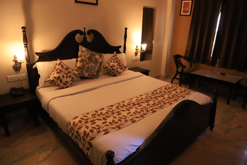 Hotel KSR Moti Mahal photo