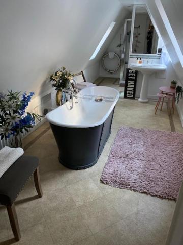 The Captains Quarters photo