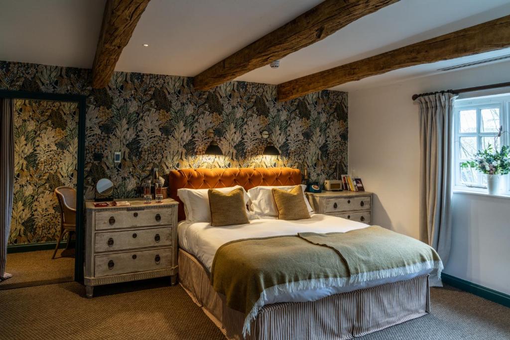 The Double Red Duke, Cotswolds, Clanfield – Preços atualizados 2023