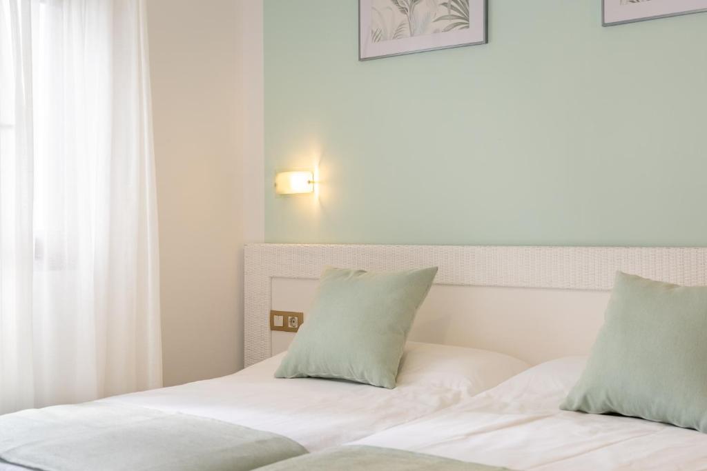 Apartamentos Isla de Lobos - Adults Only — Hotel rooms in Puerto del Carmen, Canary Islands