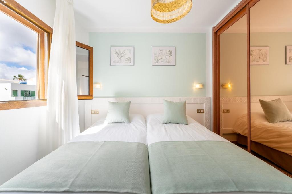Apartamentos Isla de Lobos - Adults Only — Hotel rooms in Puerto del Carmen, Canary Islands