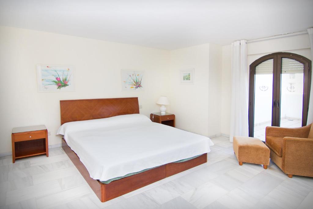 Park Plaza Suites Apartamentos - 5