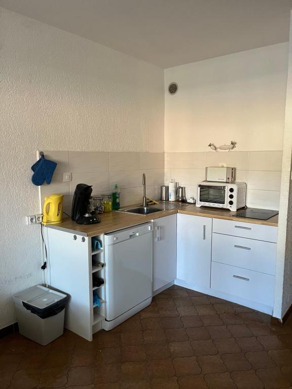 STUDIO SAINT MANDRIER - 5