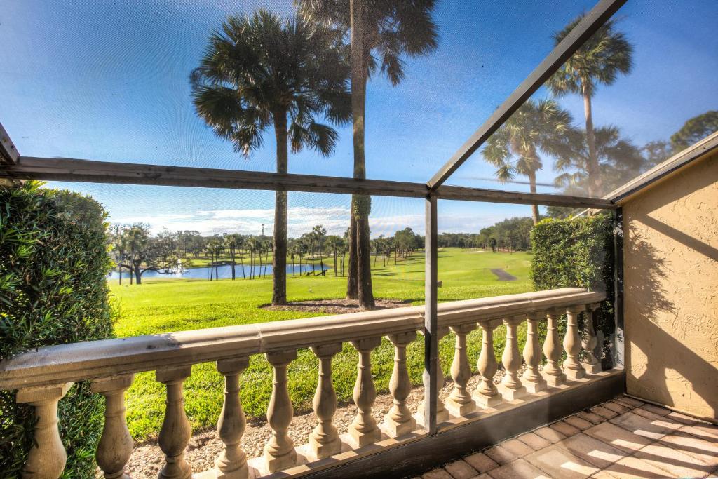 منتجع ميشين إن آند كلوب (Mission Inn Resort & Club)