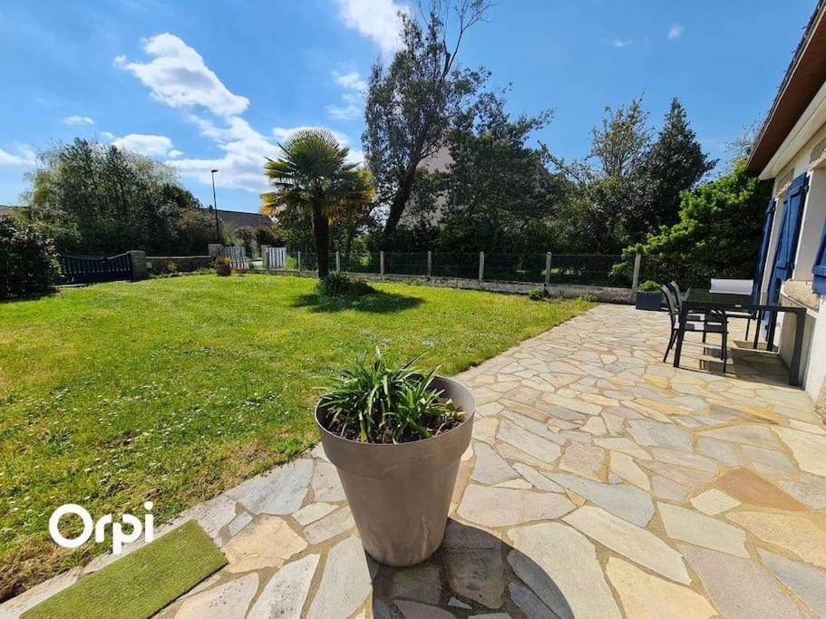 Ref 022 - Grande maison pour dix personnes avec jardin et palmier - 2