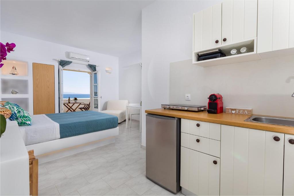 La Mer Seaside Apartments photo