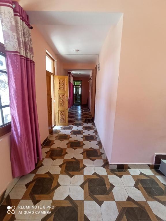 Tanghaa House Nako photo