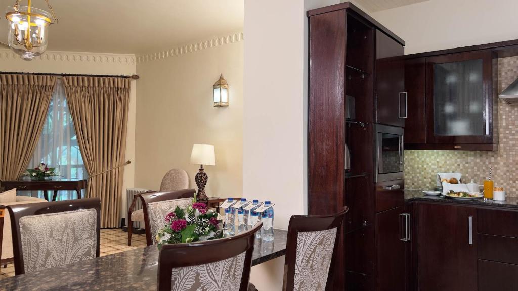 Heritage Luxury Suites - ALL Suite Hotel