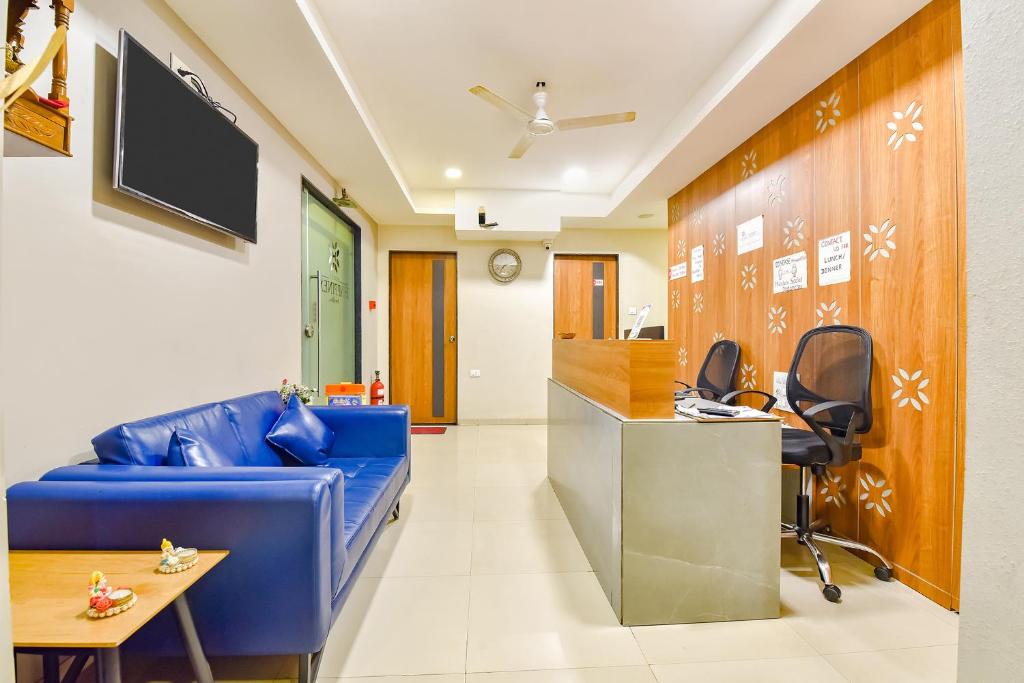 Flagship 76949 Hotel Happinex photo