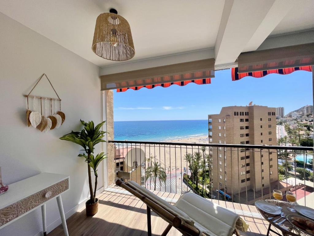 Poniente Beach Modern Apartment - 5