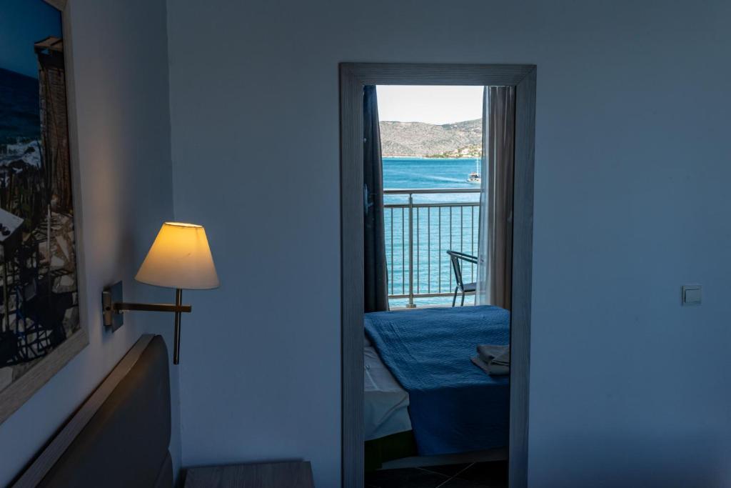 Aristea Hotel — Hotel rooms in Elounda