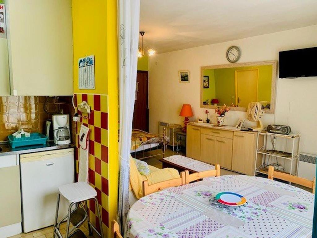 Studio Confortable - 3 Pers - Ascenseur - Parking - Wifi - Centre Ville Amélie-les-Bains - 3