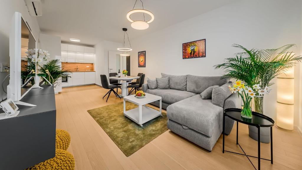 Good Vibes, Záhřeb