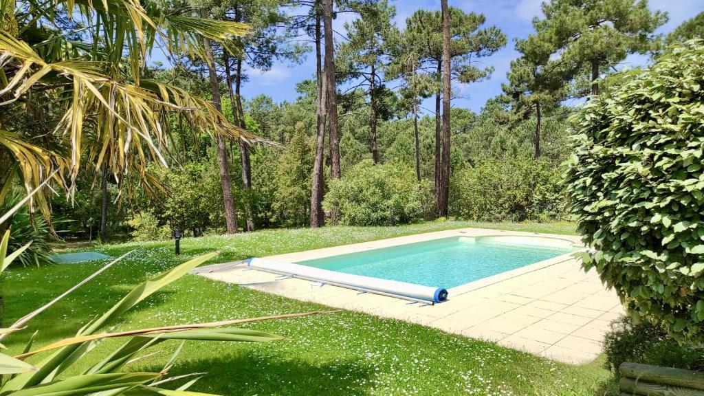 villa piscine chauffée 10pers dans cadre exceptionnel-AG19 - 3