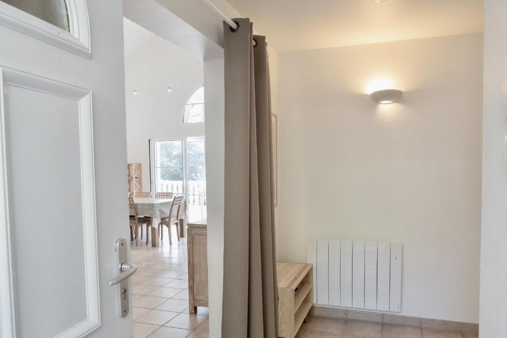 villa piscine chauffée 10pers dans cadre exceptionnel-AG19 - 4