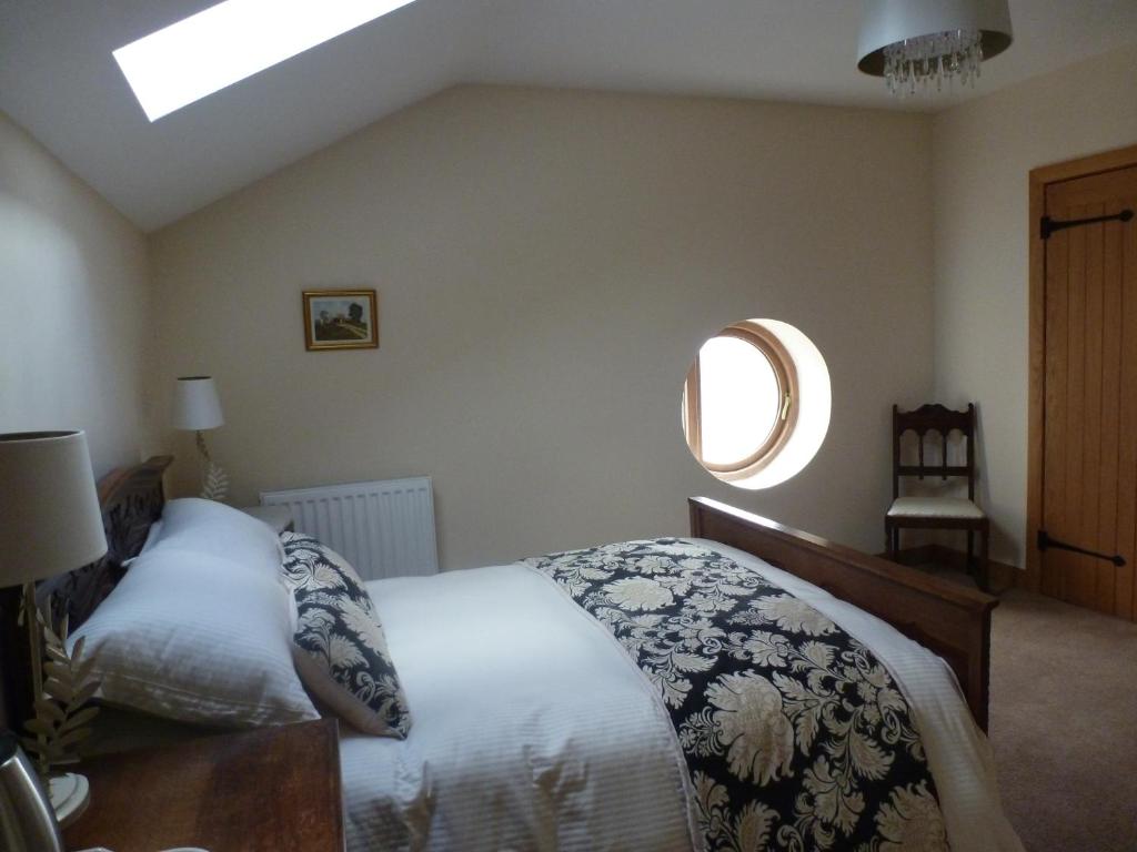 Mile House Barn Bed & Breakfast photo 5