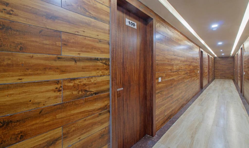 Townhouse OAK Hotel The Empire photo