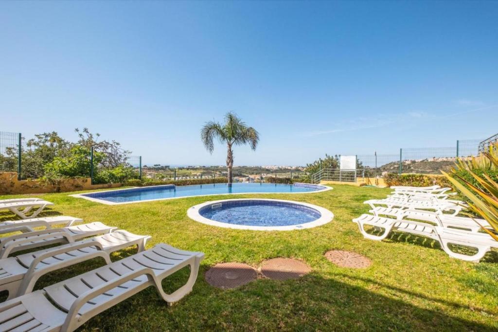 Flat with Pool Marina and Sea View, Albufeira