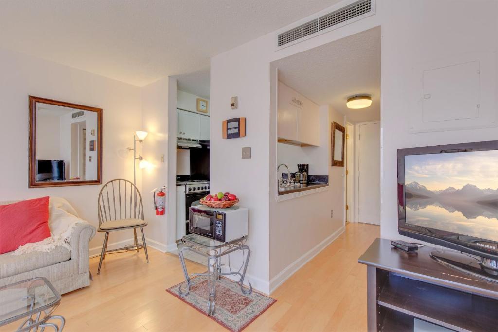 A Tennessee Joy, 1 Bedroom, Indoor Pool, WiFi, Fireplace, Sleeps 2 photo