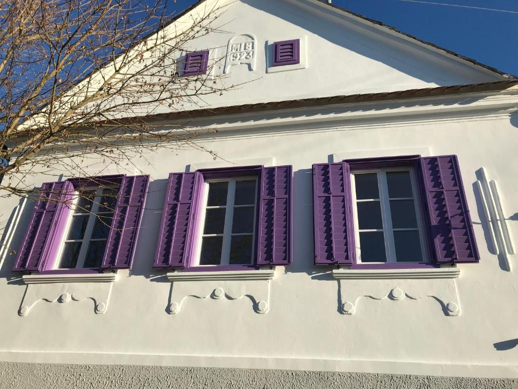 Der Reinerhof, Kroatisch Reinersdorf