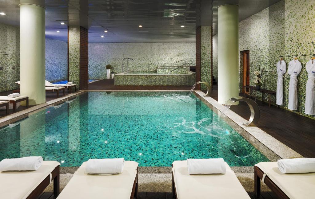 H10 Marina Barcelona - 2