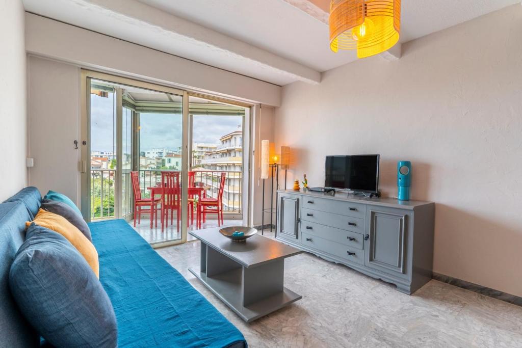 85m with loggia near the sea - 1