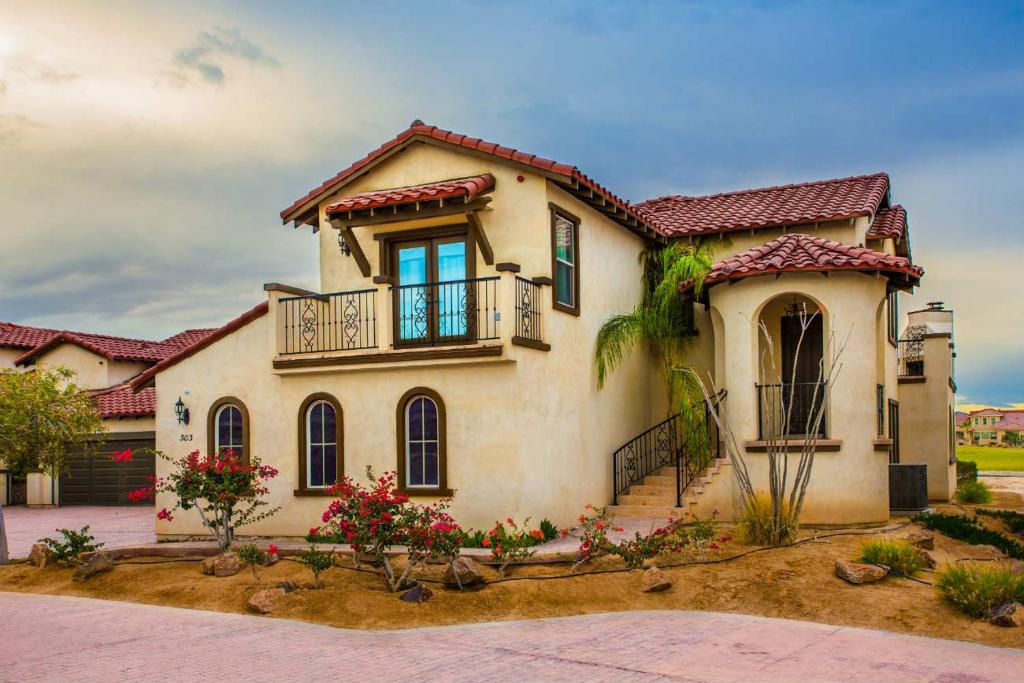 Condo 4-4 Beach side Luxury rental - 1