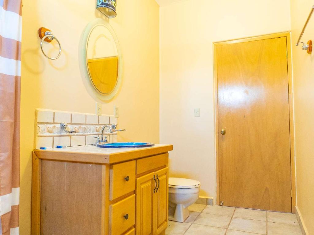 2BR /2BA Family Vacation Home with WiFi - 5