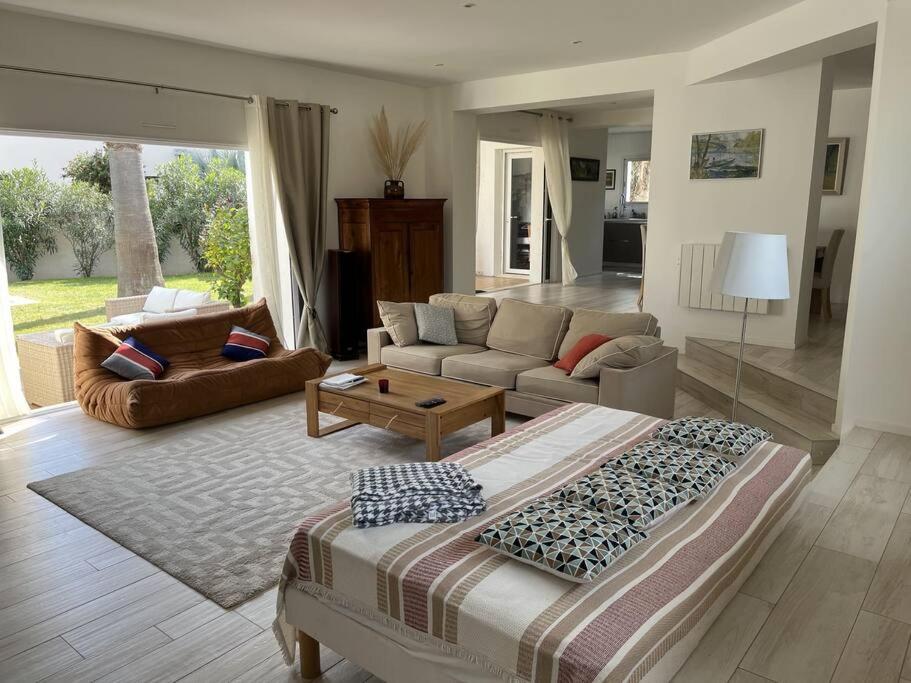 Villa avec magnifique piscine et grand jardin, à 2 pas du golf et de la plage - 4